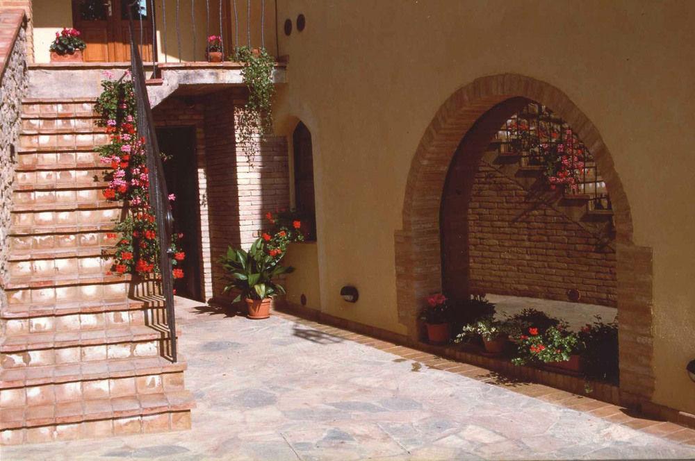 Casa Del Colombaio San Gimignano Exterior photo